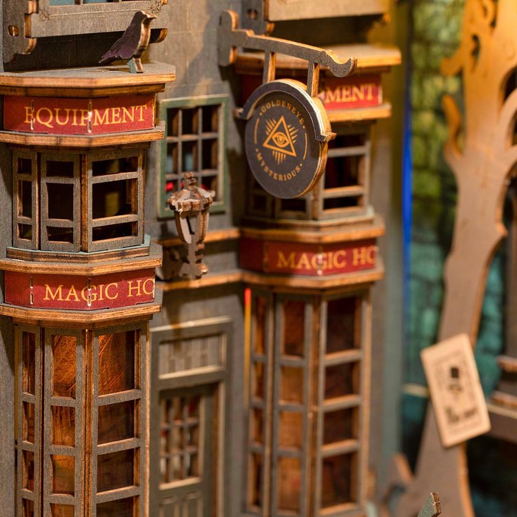 ROBOTIME ROLIFE DIY BOOK NOOK MAGIC HOUSE