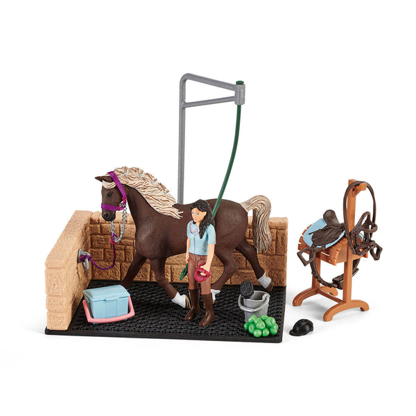 SCHLEICH HORSE CLUB WASHING AREA WITH EMILY AND LUNA