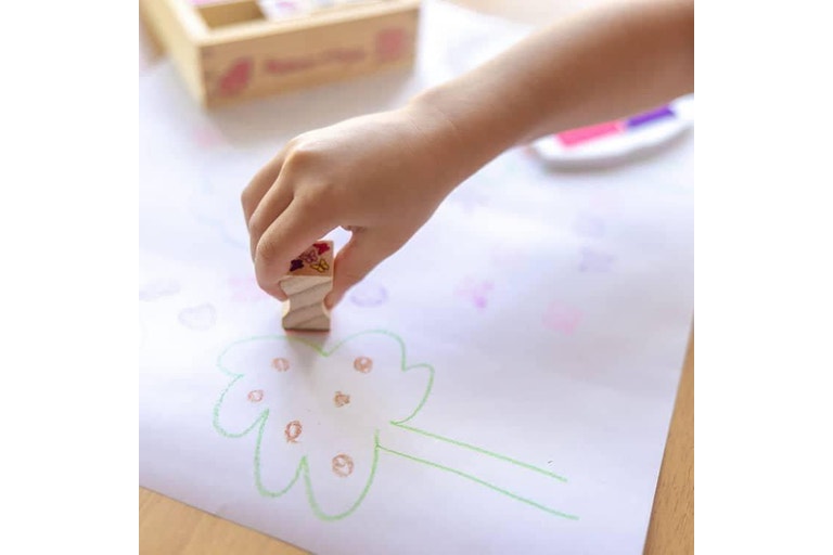 MELISSA AND DOUG BUTTERFLY AND HEARTS STAMP SET