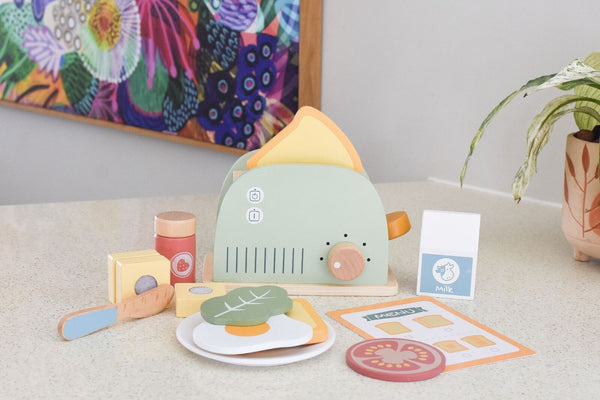 TOOKY TOY WOOD TOASTER SET