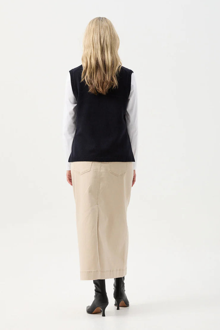 Goondiwindi Cotton Side Split Vest Navy - 2 Colours