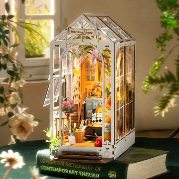 ROBOTIME ROLIFE DIY BOOK NOOK GARDEN HOUSE
