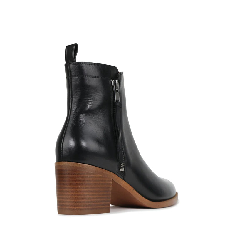 EOS Ciara Boot - Black