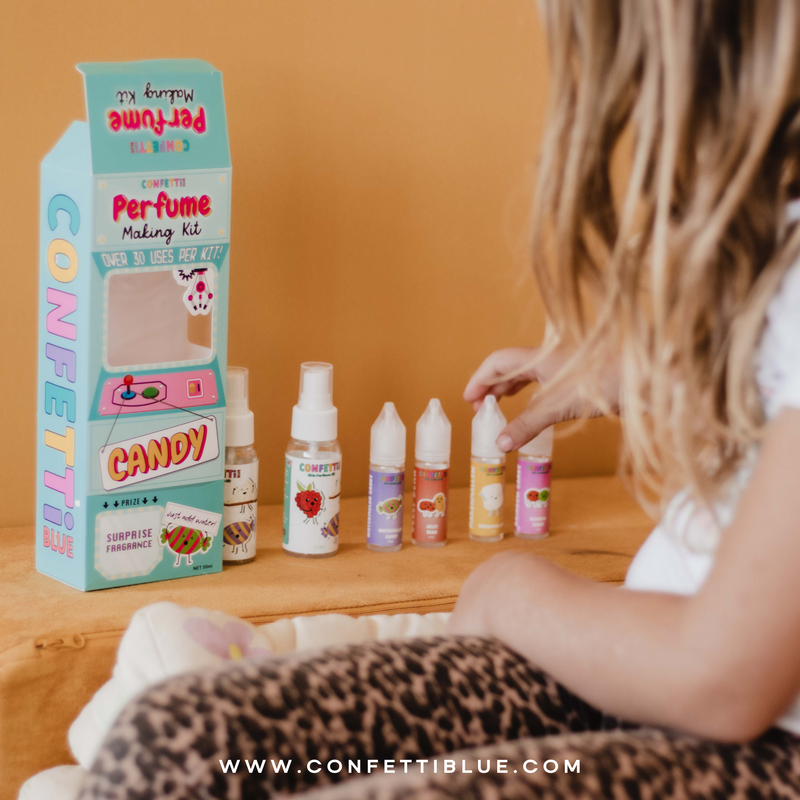 CONFETTI BLUE CANDY SCENTED PERFUME MAKING KIT