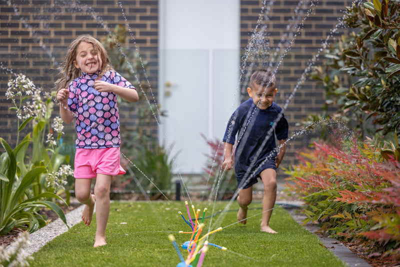 GO PLAY! WIGGLIN' WATER SPRINKLER