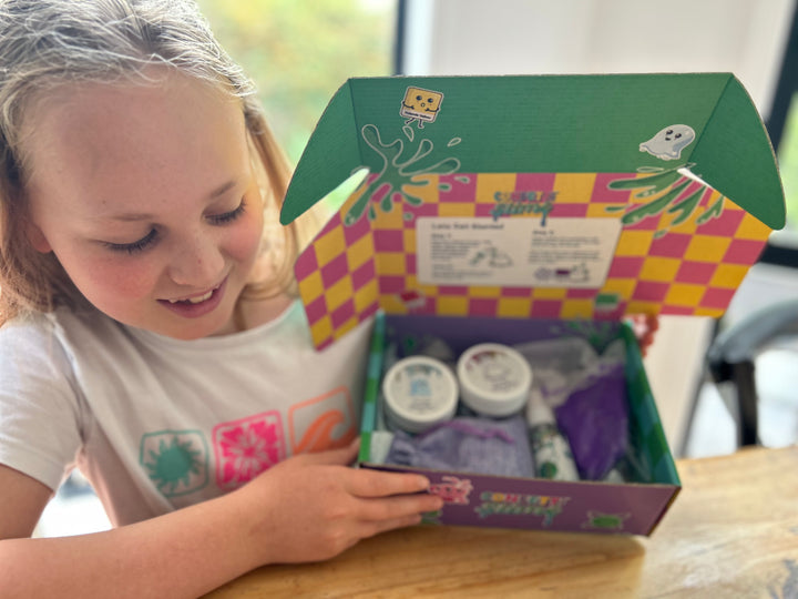 CONFETTI BLUE SLIME MAKING KIT