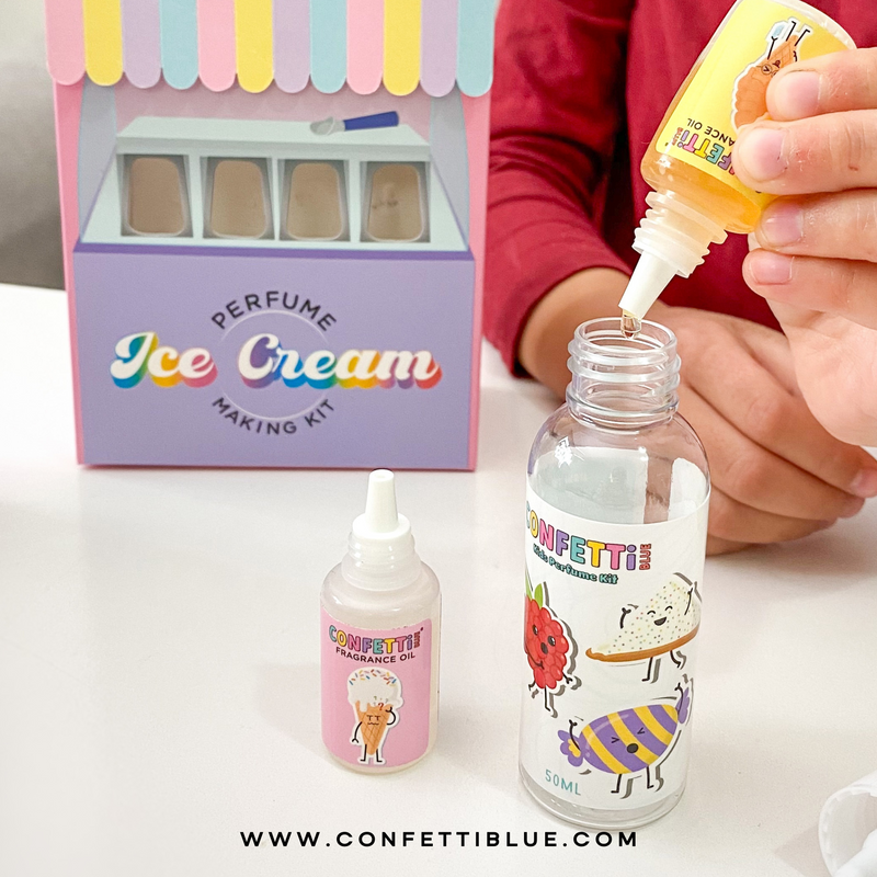 CONFETTI BLUE ICE CREAM SCENTED PERFUME MAKING KIT