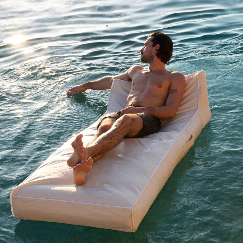 SUNNYLIFE LUXE LIE-ON LOUNGER- CASA BLANCA
