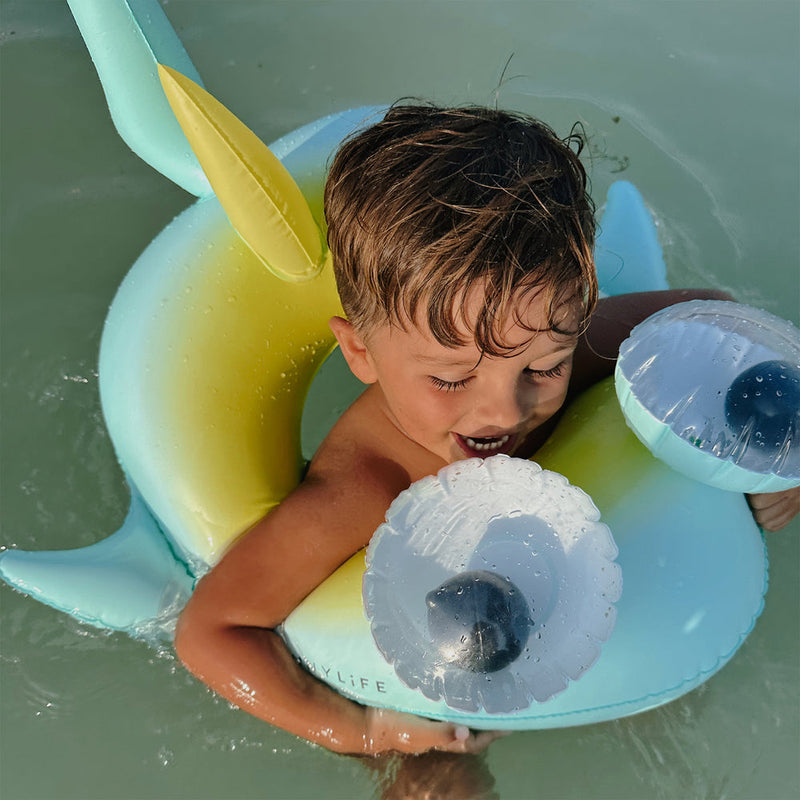 S51PRS KIDS TUBE POOL RING SALTY THE SHARK