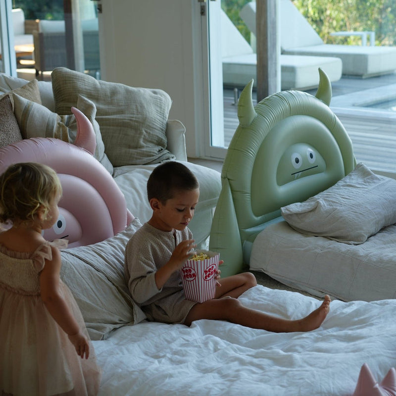 SUNNYLIFE KIDS SLEEP OVER BED MONSTER- SAGE & PINK