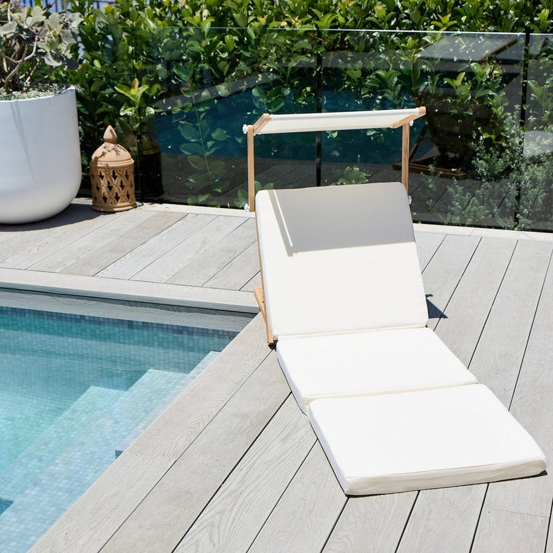 SUNNYLIFE POOL HOUSE DAYBED- CASA CREAM & SAGE STRIPE