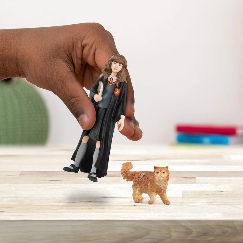 SCHLEICH HARRY POTTER HERIMONE & CROOKSHANK