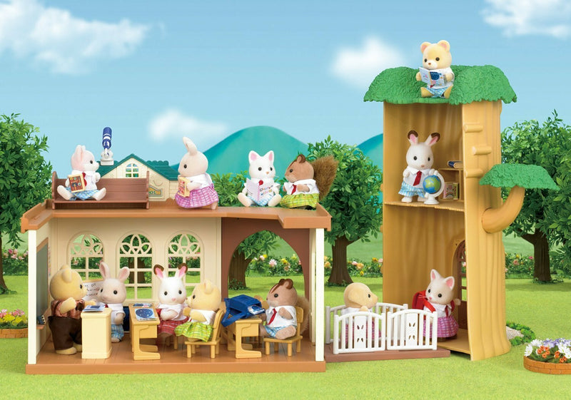 SYLVANIAN FAMILIES- COUNTRY TREE SCHOOL