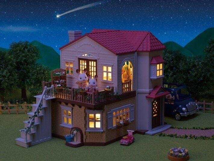 SYLVANIAN FAMILIES RED ROOF HOME W ATTIC