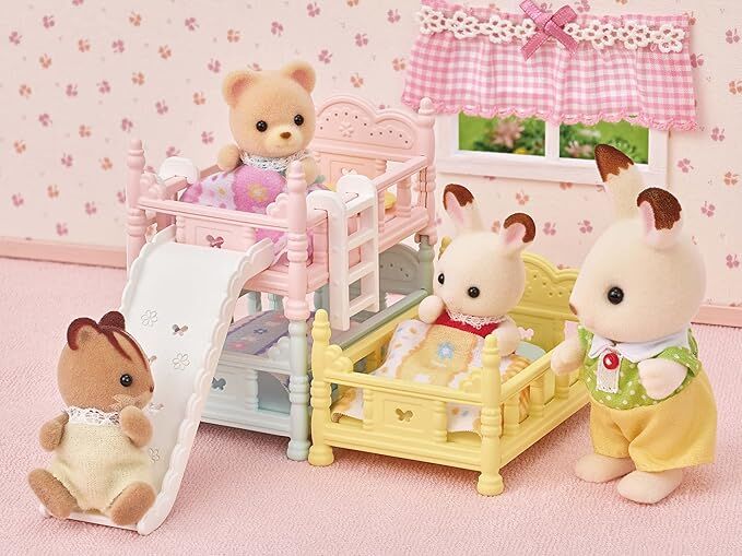 SYLVANIAN FAMILIES TRIPLET BUNK BEDS