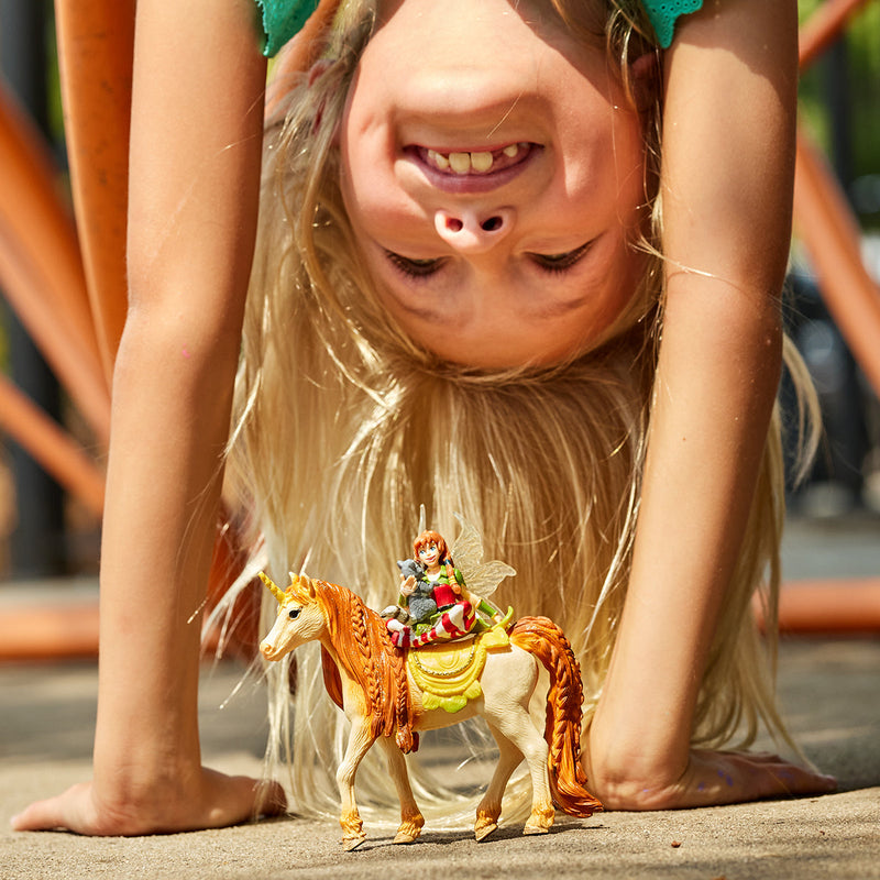 SCHLEICH BAYALA FAIRY MARWEEN WITH GLITTER UNICORN