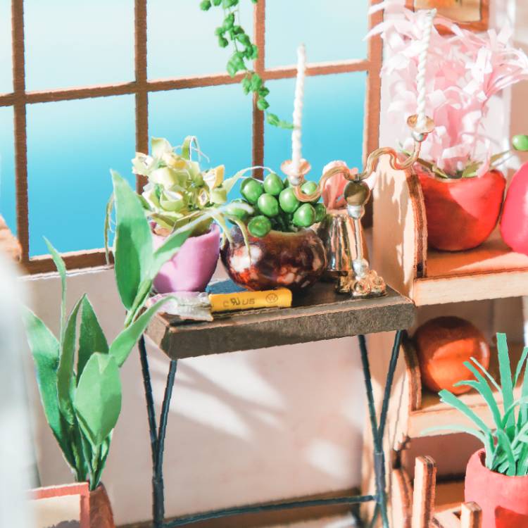 ROBOTIME ROLIFE DIY MINI HOUSE EMILY FLOWER