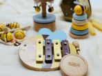 TOYSLINK WOODEN BEE CAROUSEL