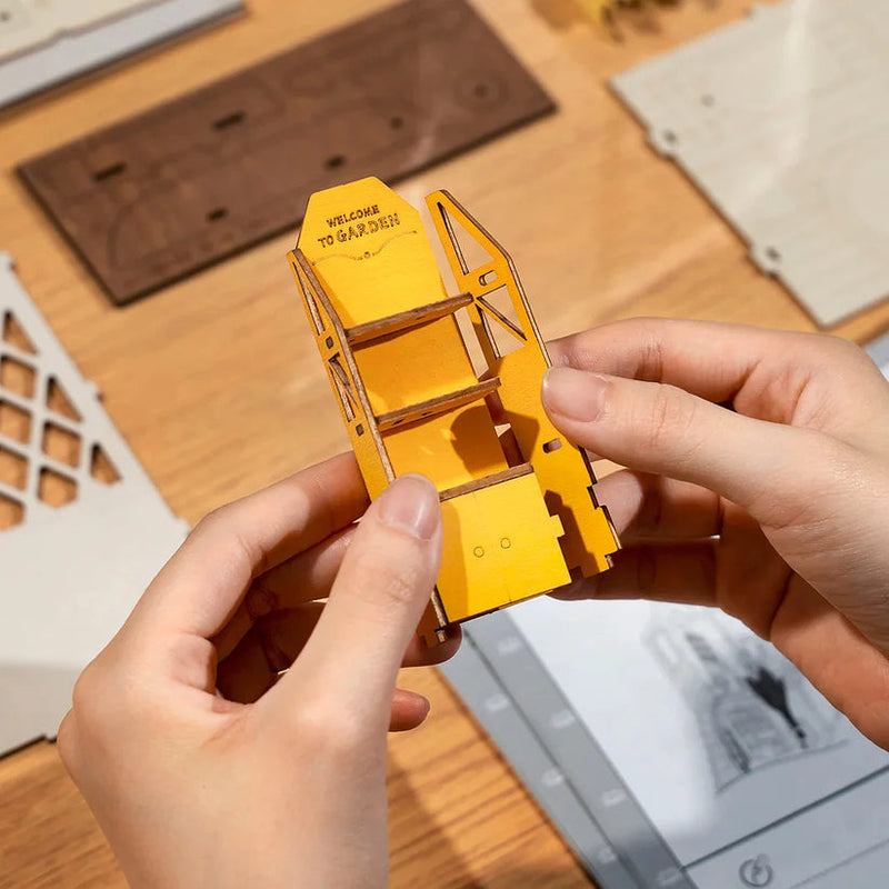 ROBOTIME ROLIFE DIY BOOK NOOK GARDEN HOUSE