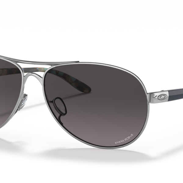 Oakley Feedback Sunglasses Polished Chrome with Prizm Grey