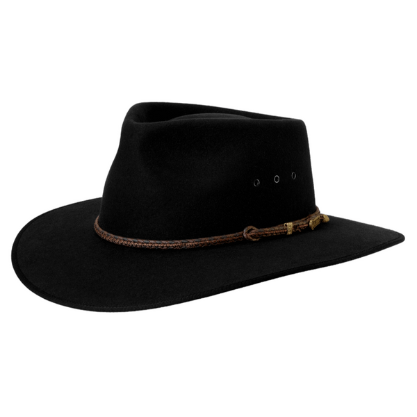 The Black Akubra Cattleman Hat features a pinch crown and broad, dipping brim with eyelet vents. Make the most of reduced prices on all of our Akubras online, and receive free shipping if you spend over $200.