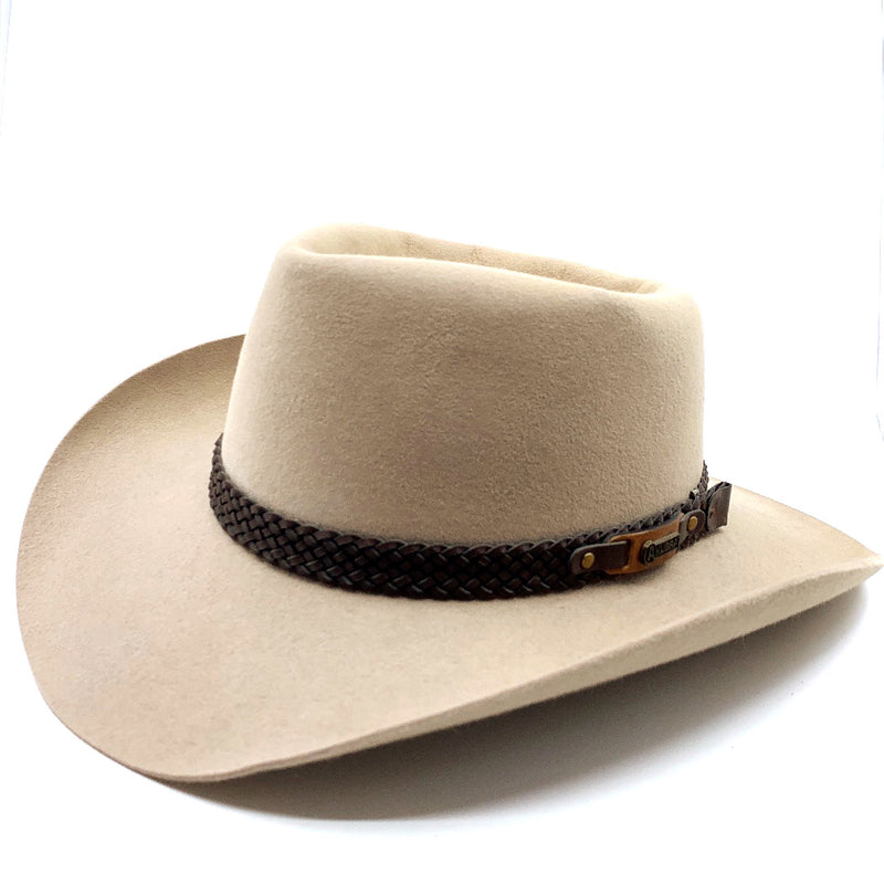 The Akubra Snowy River Hat features a plaited bonded leather band. Make the most of reduced prices on all of our Akubras online, and receive free shipping if you spend over $200.