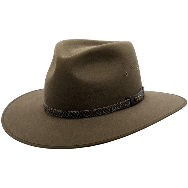 With its broad dipping brim, the Brown Olive Akubra Tablelands Hat offers great all-round protection and style. It features a pinch crown and broad dipping with a laced band and eyelet vents. Make the most of reduced prices on all of our Akubras online, and receive free shipping if you spend over $200.