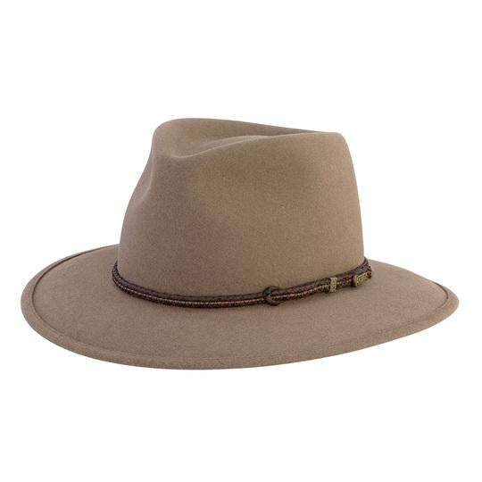 The Bran Akubra Traveller Hat is made of softer pliable felt designed specifically for the adventurer among us. This hat has a unique memory which allows it to be manipulated back to shape if mistreated. Make the most of reduced prices on all of our Akubras online, and receive free shipping if you spend over $200.
