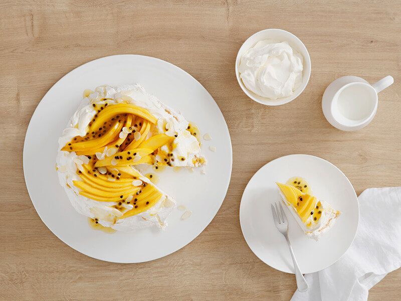 Maxwell & Williams White Basics Pavlova Plate 34cm