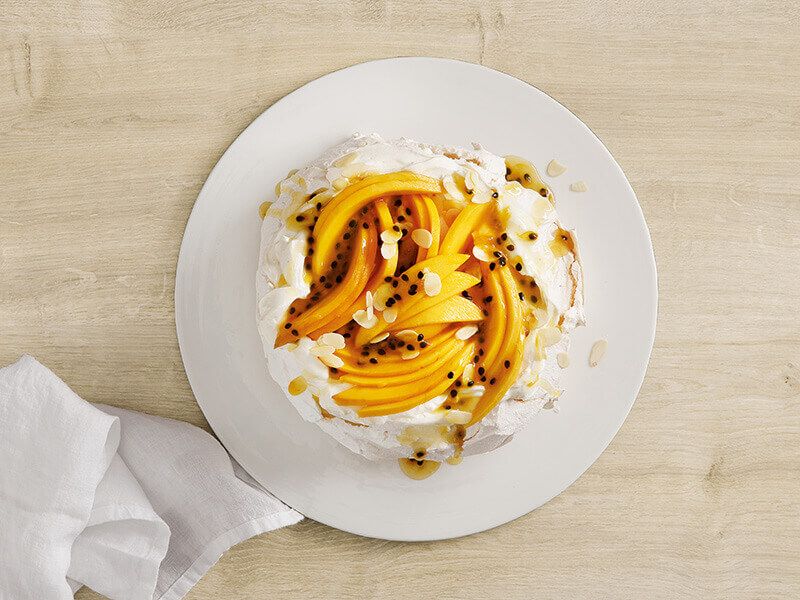 Maxwell & Williams White Basics Pavlova Plate 34cm